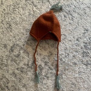 Newborn bay hat burnt orange
